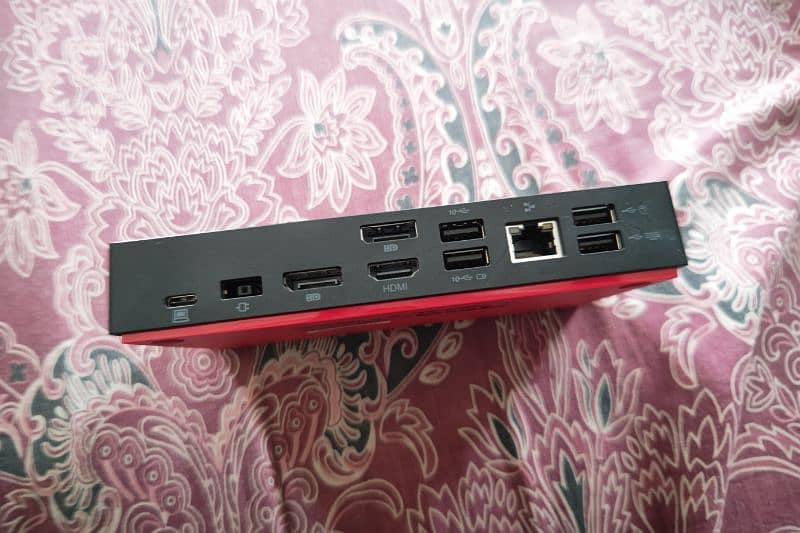 Lenovo ThinkPad Dock Gen2 (USB-C) 3