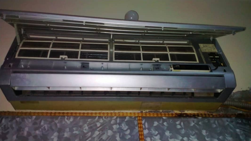 1.5 Ton Electrolux Non-Invertoer AC For Sale 11