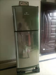 Dawlance Refrigerator Medium Size in Excellent Condition  like New