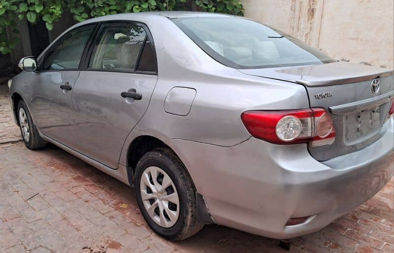 Toyota Corolla GLI 2012 4