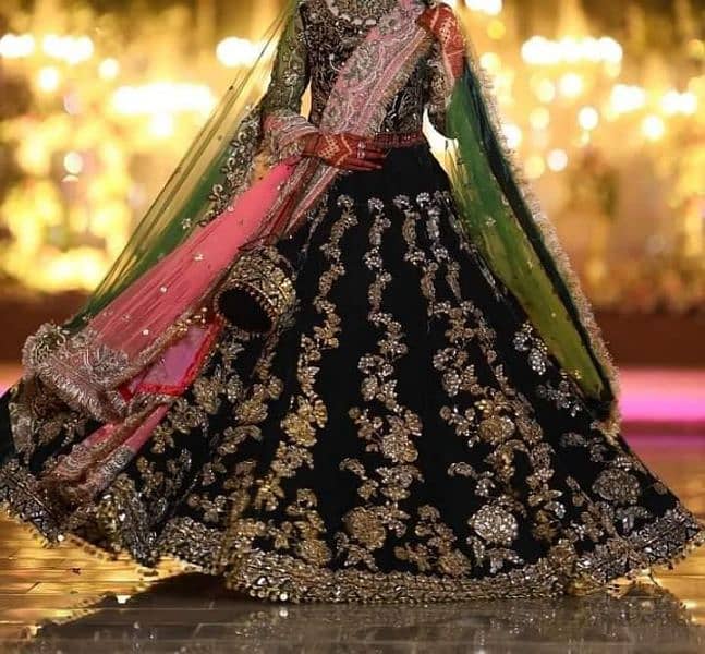 We deal all bridal  lehnga rent and sell  03224464182 11