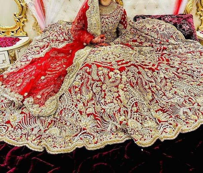 We deal all bridal  lehnga rent and sell  03224464182 15