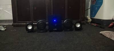 F&D Speakers [Read Ad] (Perfect Condition)