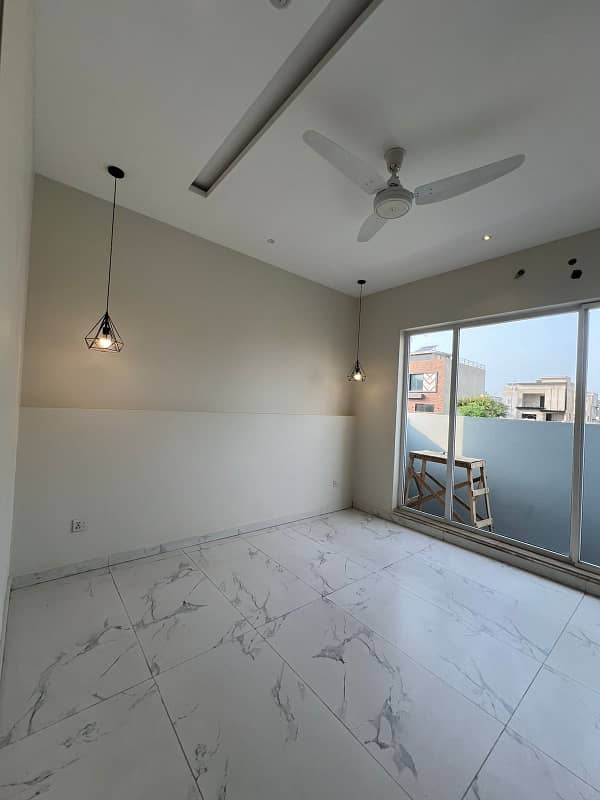 Full Basement 4 Beds Brand New 10 Marla House For Sale In Block EE DHA Phase 4 2