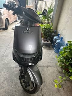 contact 03364209084      eveon scooter electric still like brand new