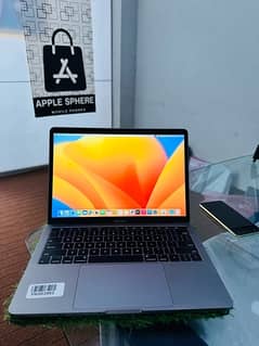 MacBook pro 2017 16GB RAM 256SSD 0