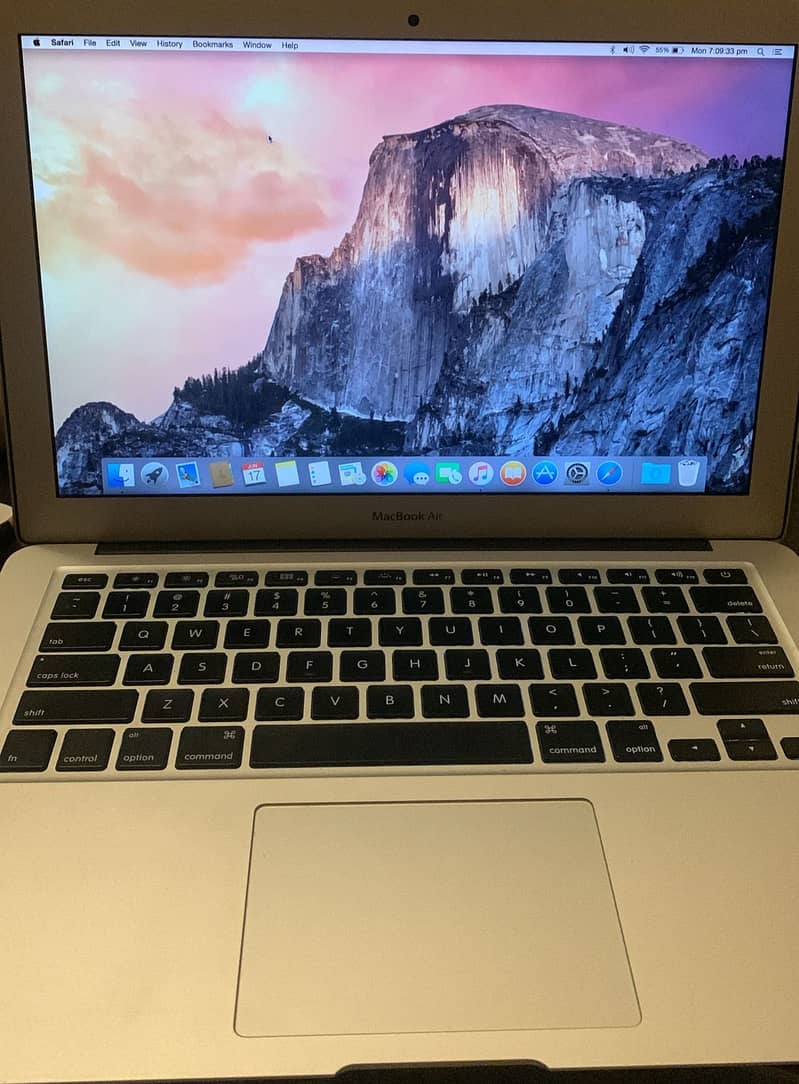 MacBook Air 13" (Early 2015) - Intel Core i5, 4GB RAM, 128GB SSD 3