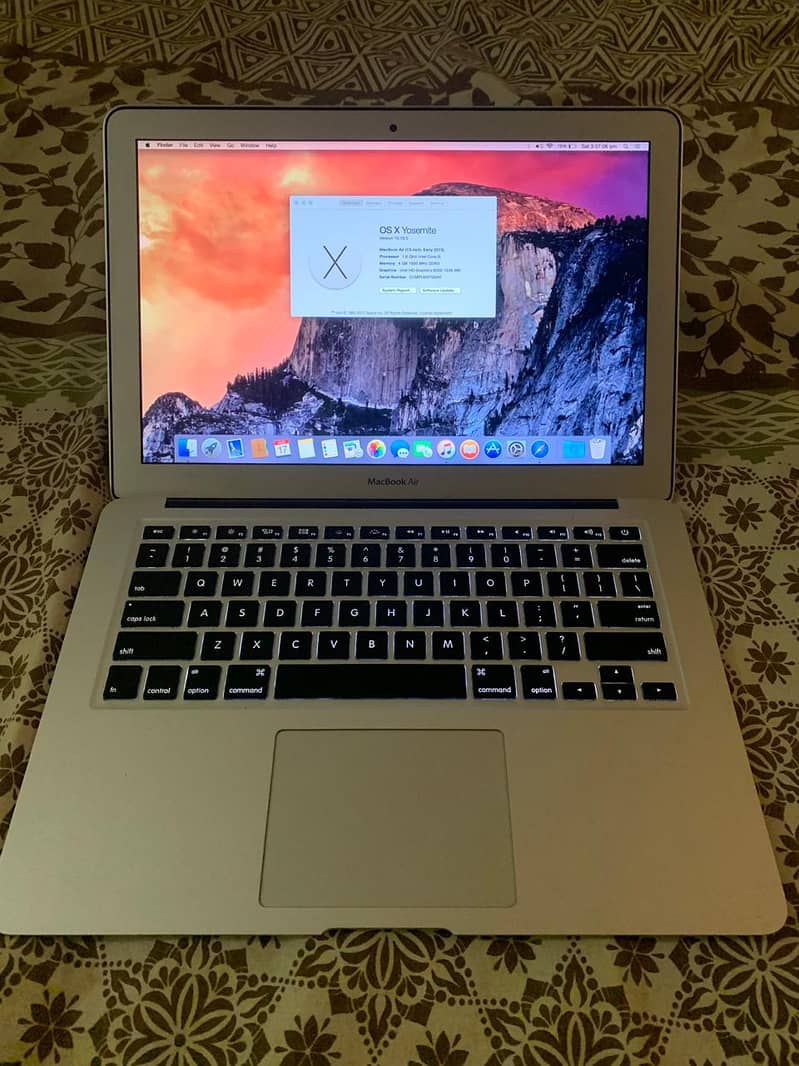 MacBook Air 13" (Early 2015) - Intel Core i5, 4GB RAM, 128GB SSD 7