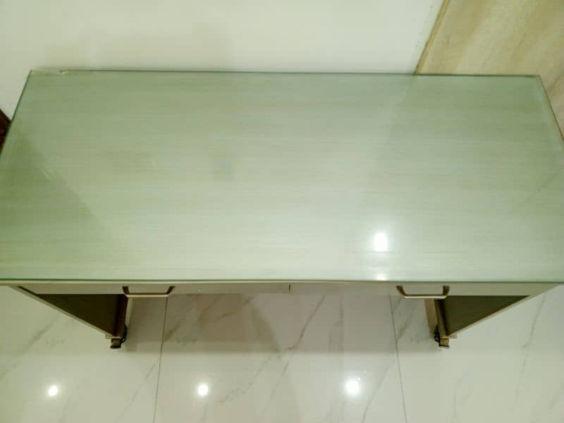 BRAND NEW STUDY TABLE WITH GLASS COVER 3