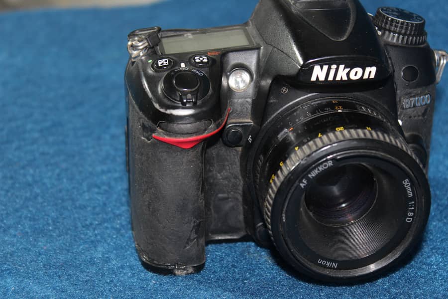 nikon d7000 with 50mm nikkor lens 5