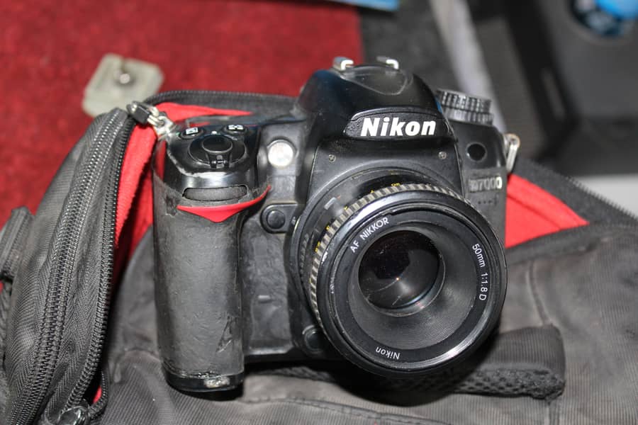 nikon d7000 with 50mm nikkor lens 8