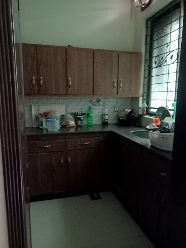 10 Marla Upper Portion For Rent Available 5