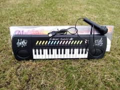 piano ke sath charger hai best piano with mike soft sound