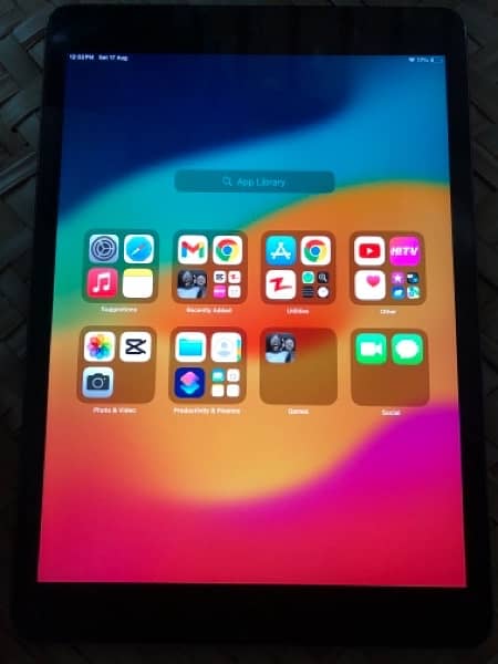 ipad 7th Generation 10/10 condition 32 gb non-pta 3