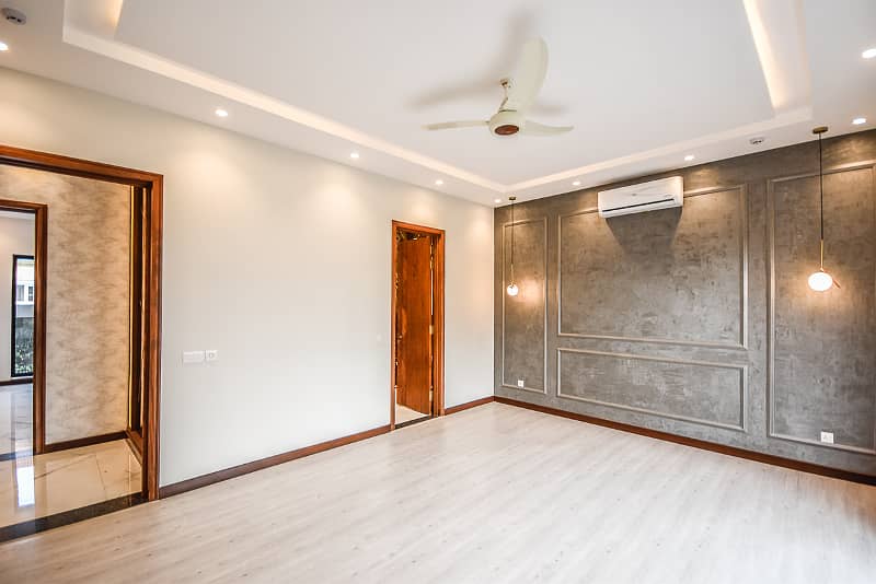 New Glorious Design 1 Kanal Brand New Decent Bungalow For Sale In Phase 7 17