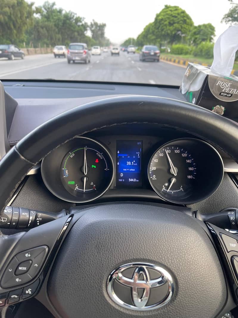 Toyota C HR G LED 2019 5