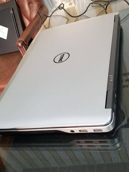 *Dell Latitude e6540*[Core i7 4th generation][8GB][128SSD] 4