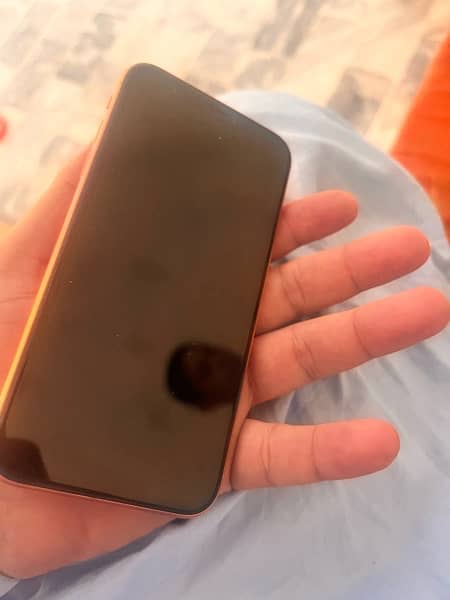 iphone xr icloud waterproof 2