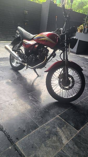 Honda CG 125 deluxe good condition 4