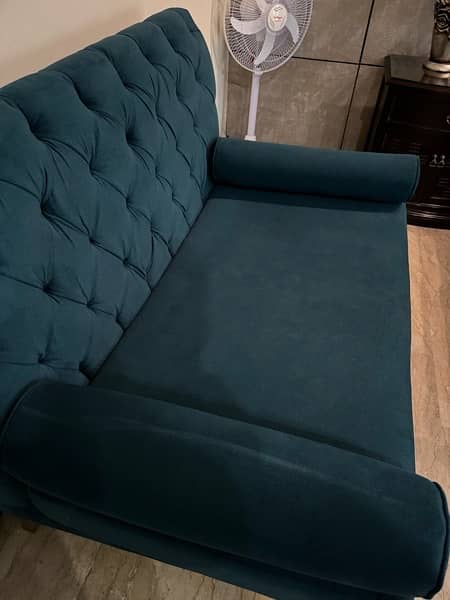 green velvet sofa 2