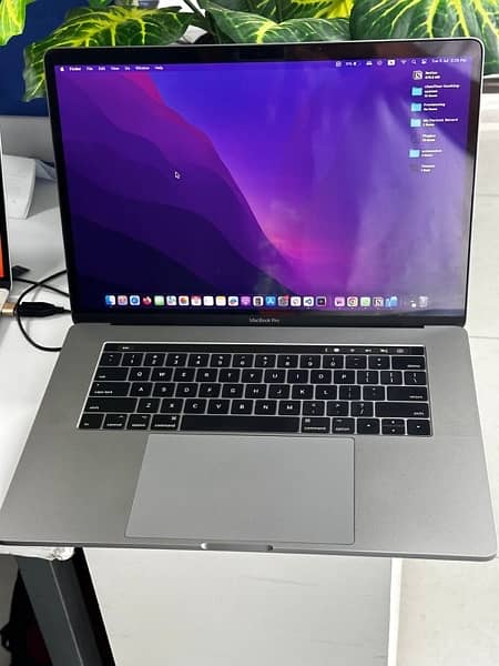 Apple MacBook 2017 17” 3