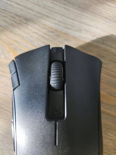 Razer Deathadder v2x hyperspeed Wireless 3