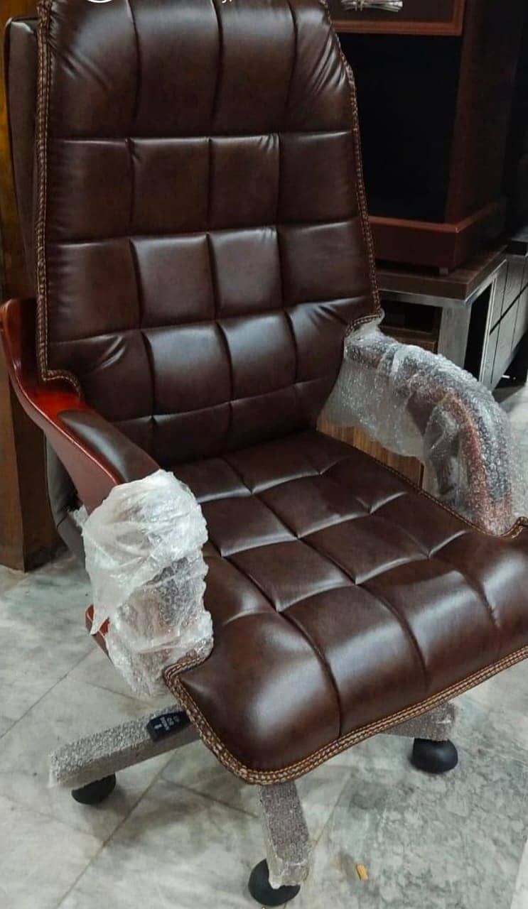 Executive chair  - office chair/visitor chair Revolving chair for sale 13