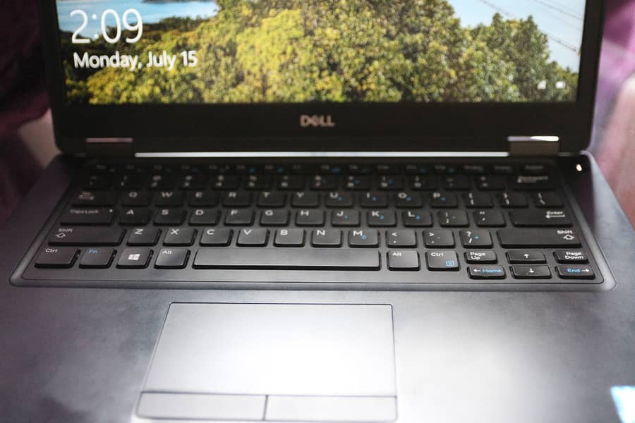 Dell Laptop Rare Used 10/10 Condition Phone no: 03309334805(Whatsapp) 1