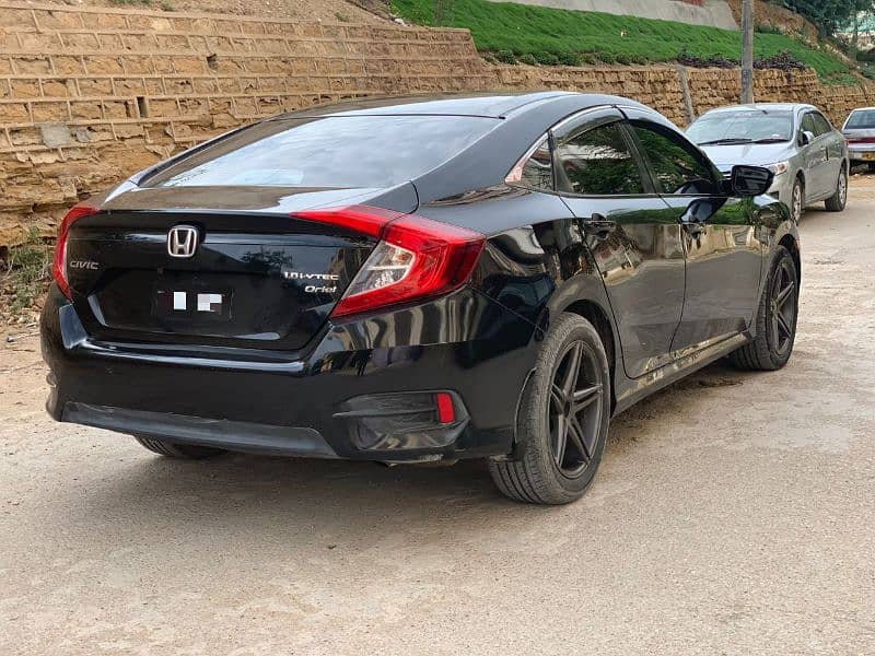 Honda Civic Oriel 2016 0