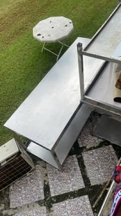 4 stainless steel table