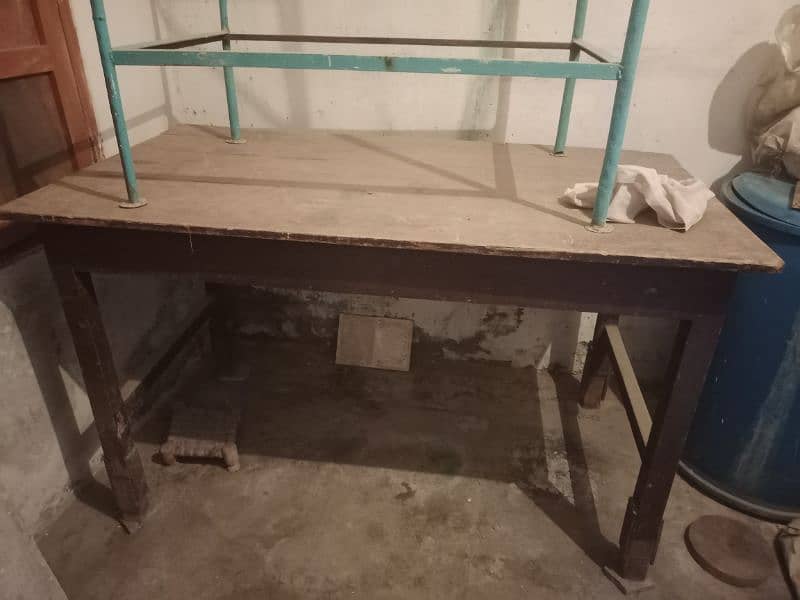 Work Table for mechanical use 0