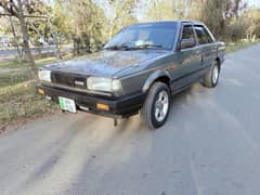 Nissan Sunny 1988