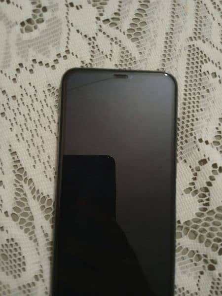 iPhone 11 pro max non pta 256gb 10/10 condition 1