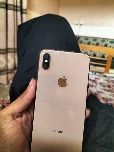 iPhone xs max 3