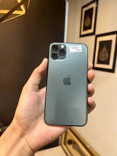 iphone 11 pro 64gb sim locked 10/10 waterpack