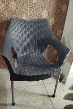 2 Boss chairs,very good condition,Final price 4k