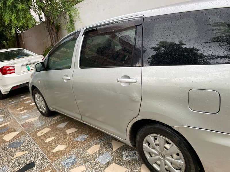 Toyota Wish 2013 3