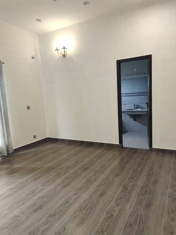 Prime location 1 Kanal Upper Portion For Rent In Fazaia Society 3