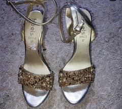 Golden 6 inches Heel