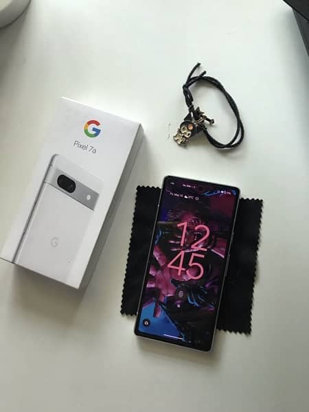 Google pixel 7a International varient. (Physical+ esim) 2