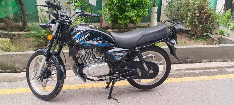 SUZUKI GS150 SE  gold conditions zero metter  cal 03166900271 8