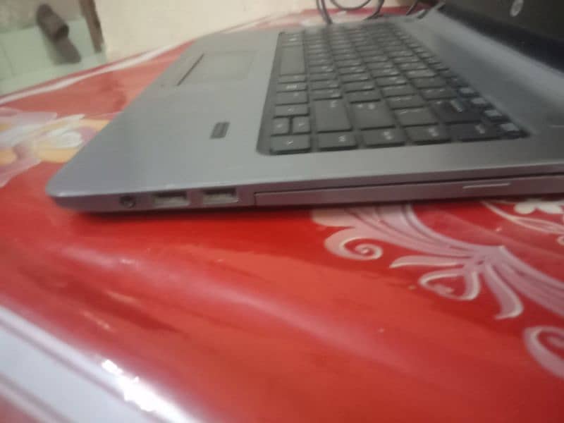 HP pro book 440 i5 all ok koi fault nhi only serious Byer hn 2