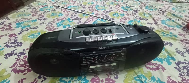 Orignal SONY Cassette player for sale in immaculate condition 4