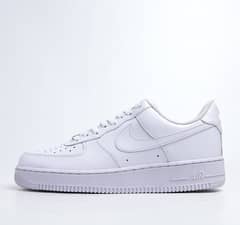 Shoes NIKE AIR FORCE 1 LOW ’07 TRIPLE WHITE