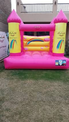 jumping castle / slides / kiddi / kids / play / jhuly