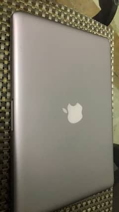 MacBook  pro 0