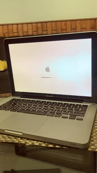 MacBook  pro 1