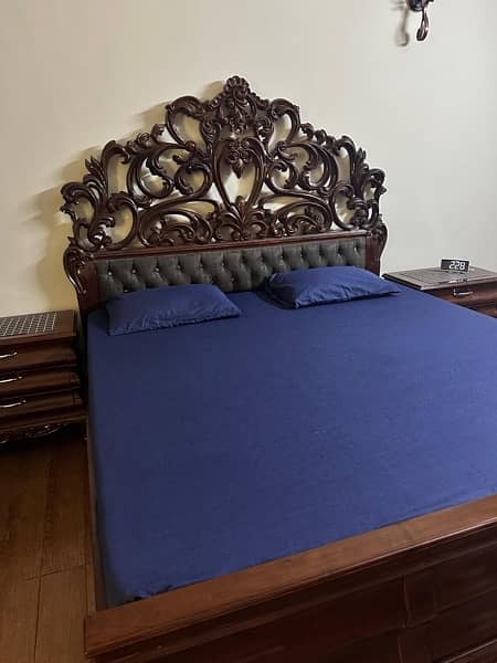 Bed set with dressing table 2