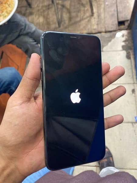 iphone 11 pro max 1