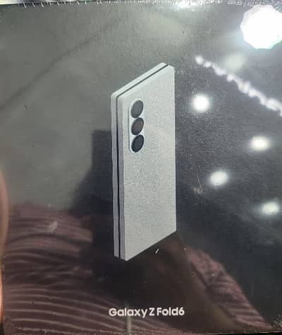 Samsung Galaxy S25 (12 / 512)